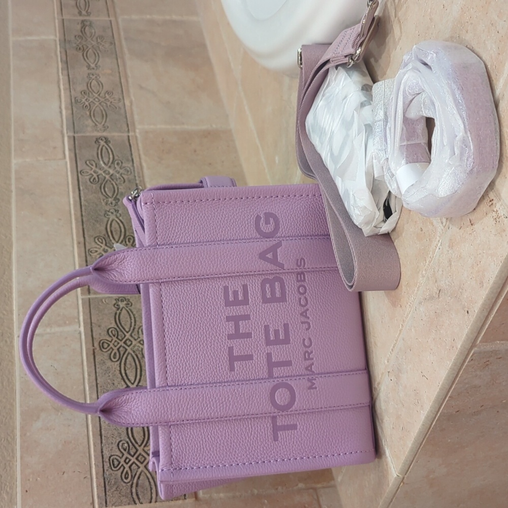 SOLD - NOT FOR SALE The Tote Bag Marc Jacobs Wisteria Leather HOLD